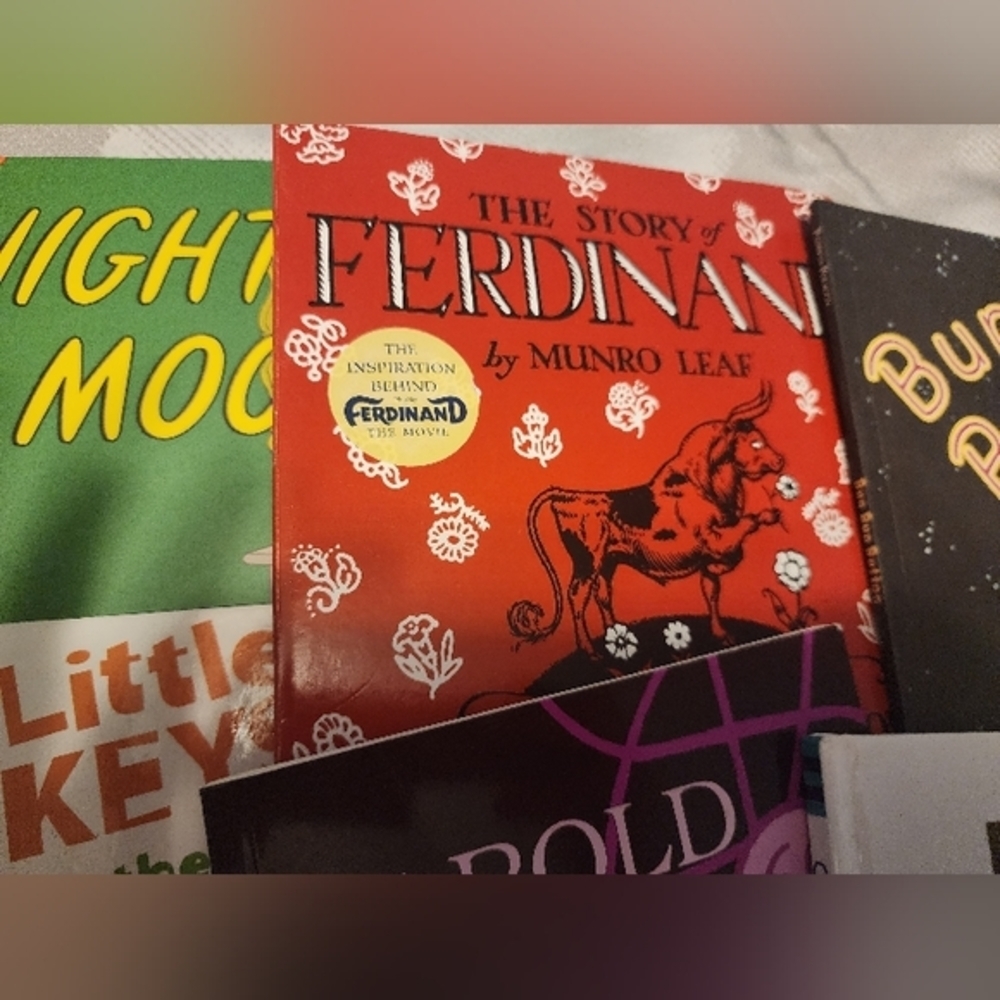 Kids Classic Must Have In Library Books! Six! Goodnight Moon, 5 Monkeys & More! - Picture 4 of 7